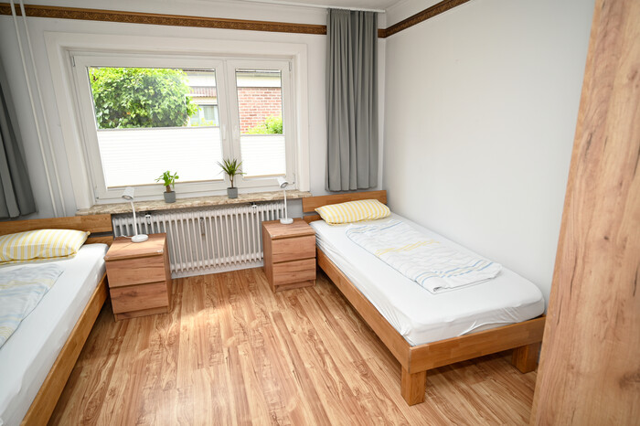 Eines der Schlafzimmer im Erdgeschoss des Boardinghauses.