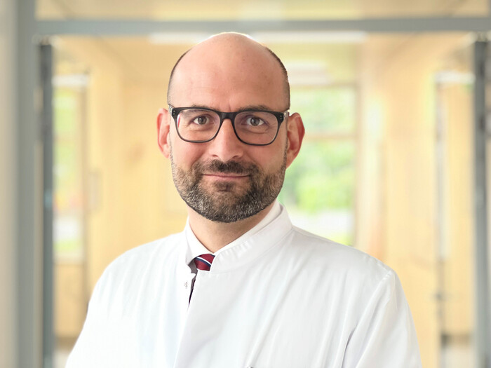 Chefarzt der Klinik für Anästhesie und operative Intensivmedizin, Privat-Dozent Dr. Marcel Hochreiter